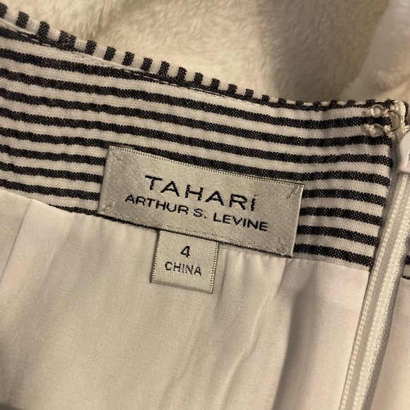 Tahari Pencil Skirt - Picture 2 of 3